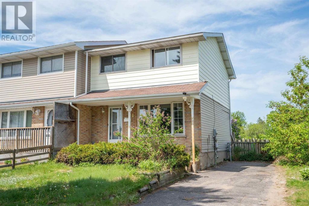 61 Robin St, Sault Ste. Marie