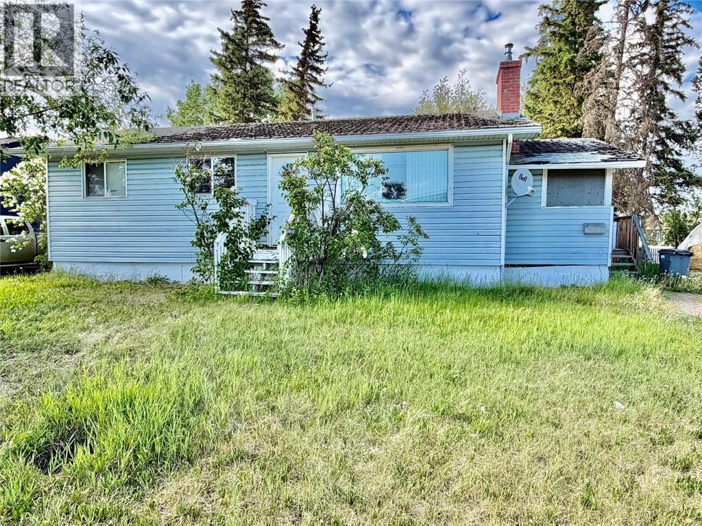 1520 111 Avenue, Dawson Creek