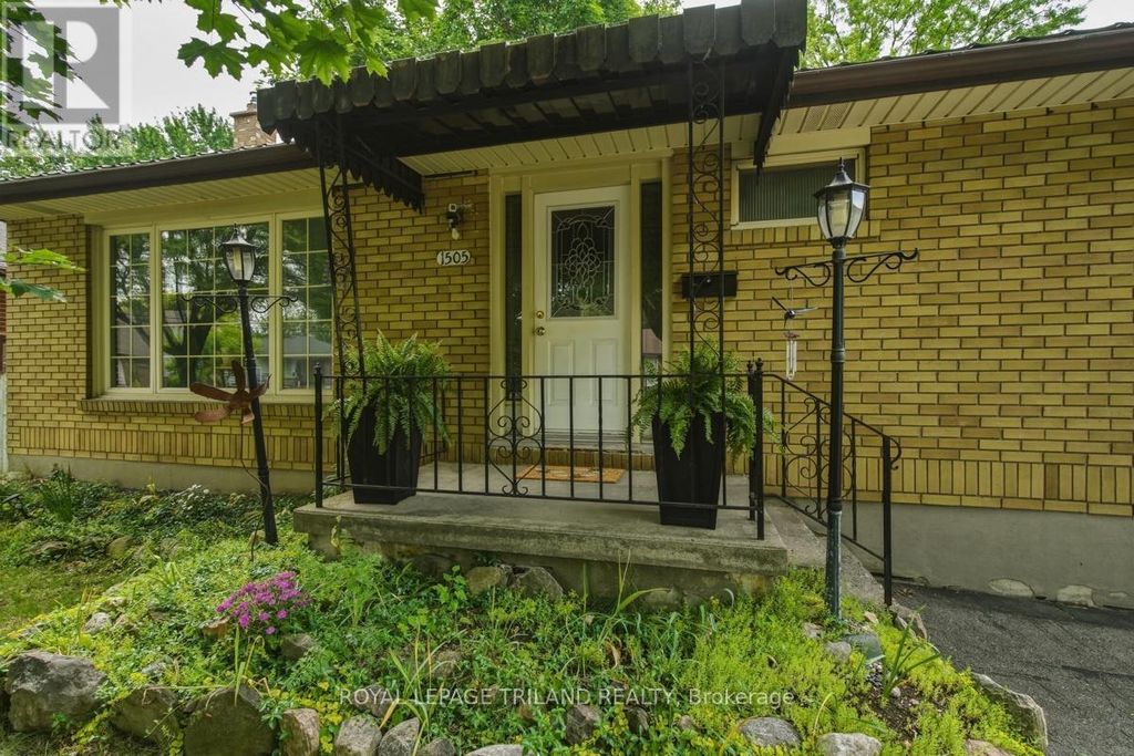 1505 Mclarenwood Terrace, London East (east O)
