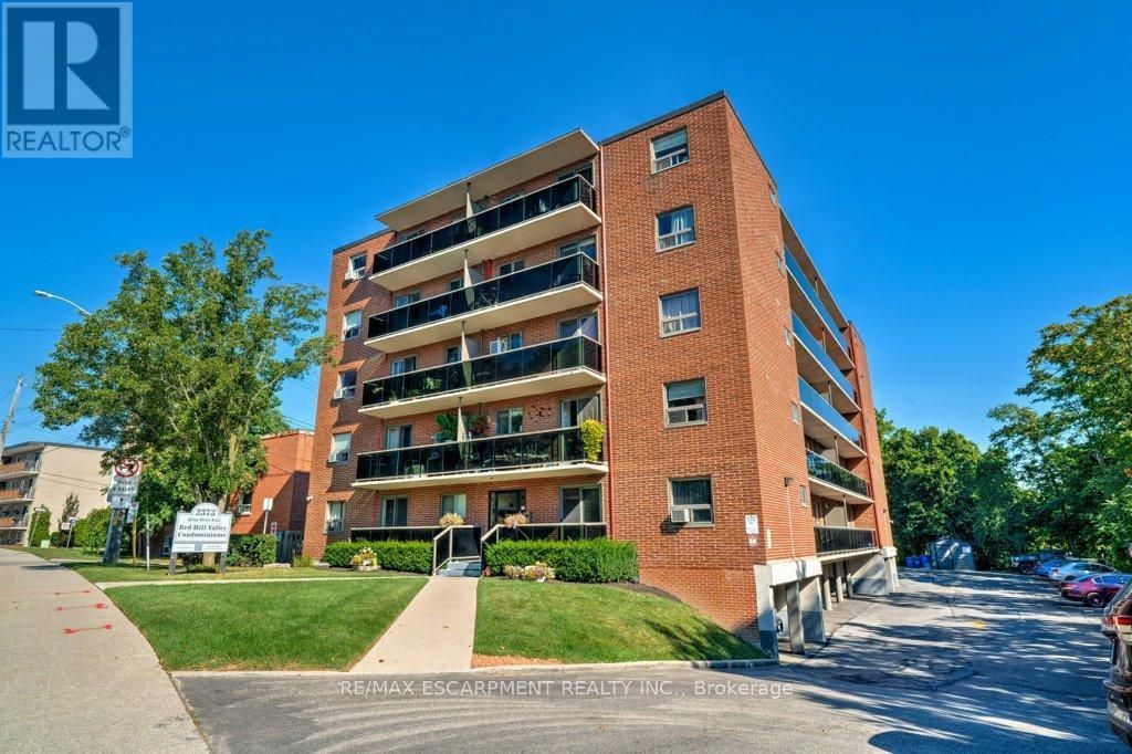 17 - 2373 King Street E, Hamilton (glenview)