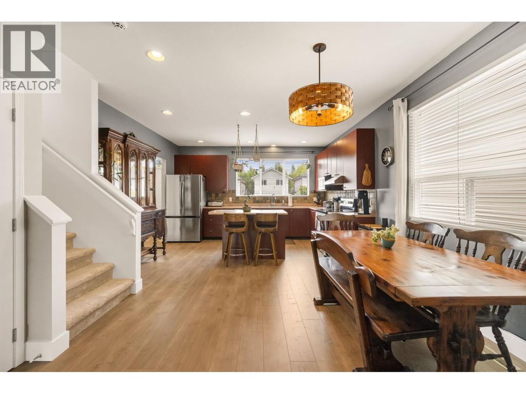 24327 102 Avenue, Maple Ridge