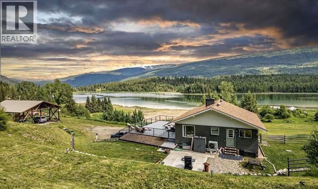 3304 White Lake Road, White Lake