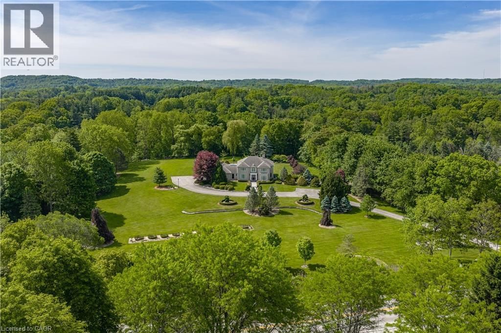 938 Governor's Road, Dundas