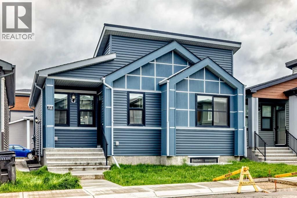 212 Lucas Place Nw, Calgary