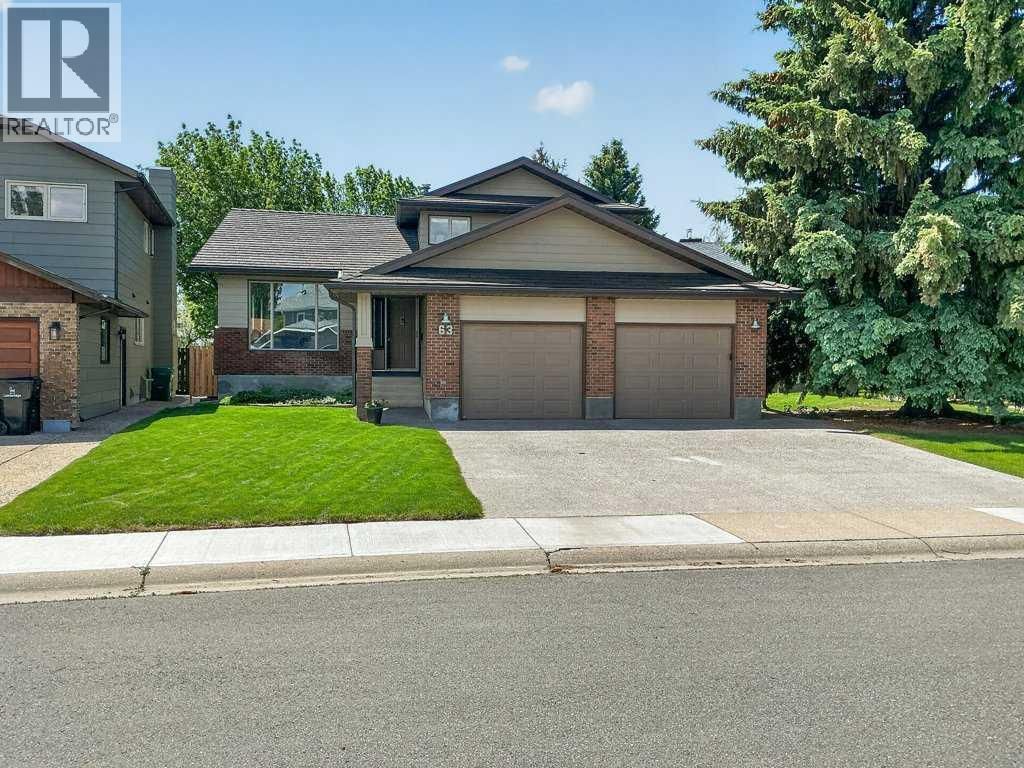 63 Wildwood Crescent W, Lethbridge