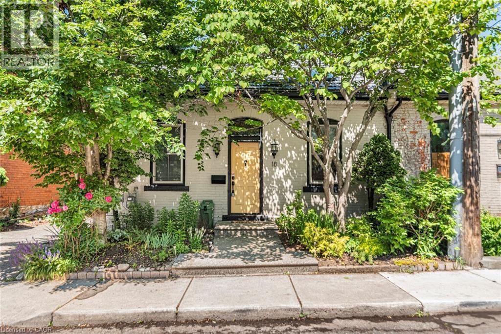 18 Pearl Street S, Hamilton