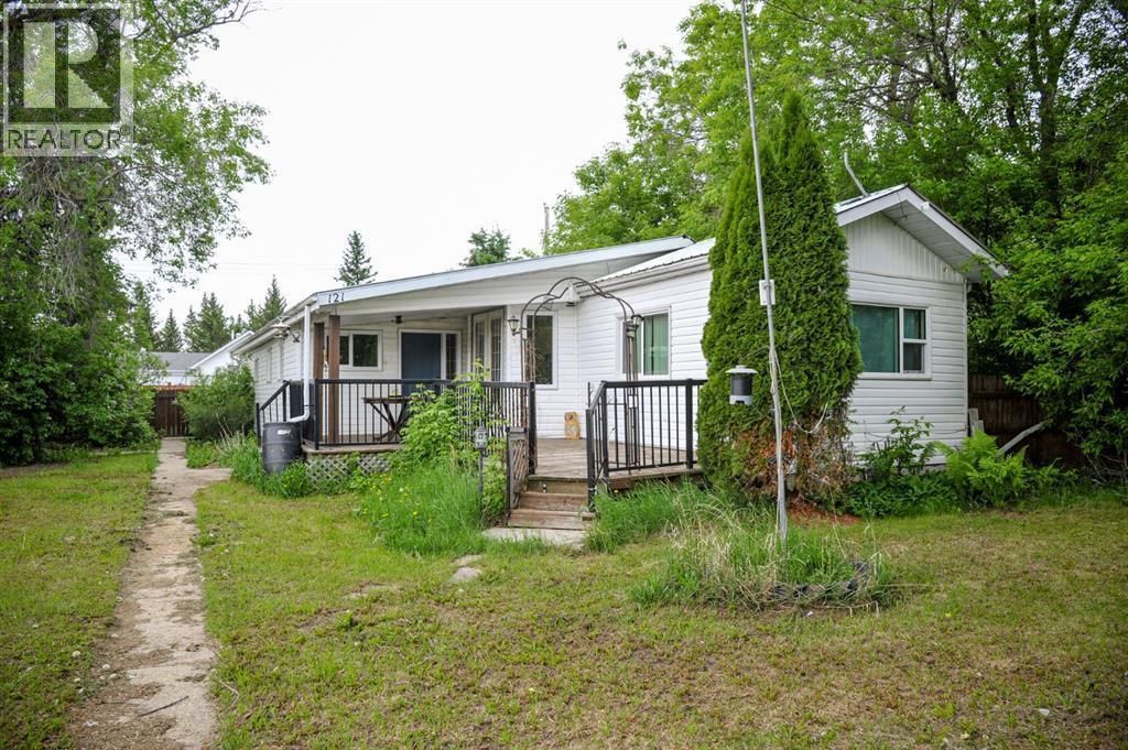 121 Alberta Street, Kingman