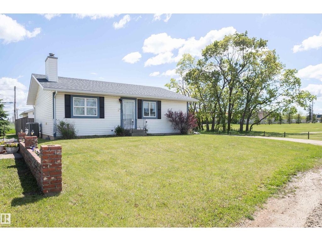 10232 101 St, Westlock
