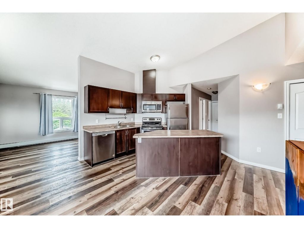 #401 10710 116 St Nw, Edmonton