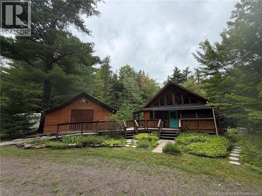 919 Route 905, Pollett River