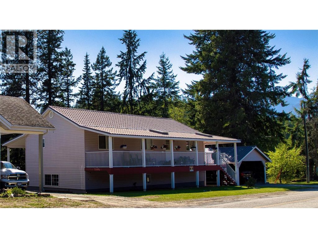301 Fowler Street, Riondel
