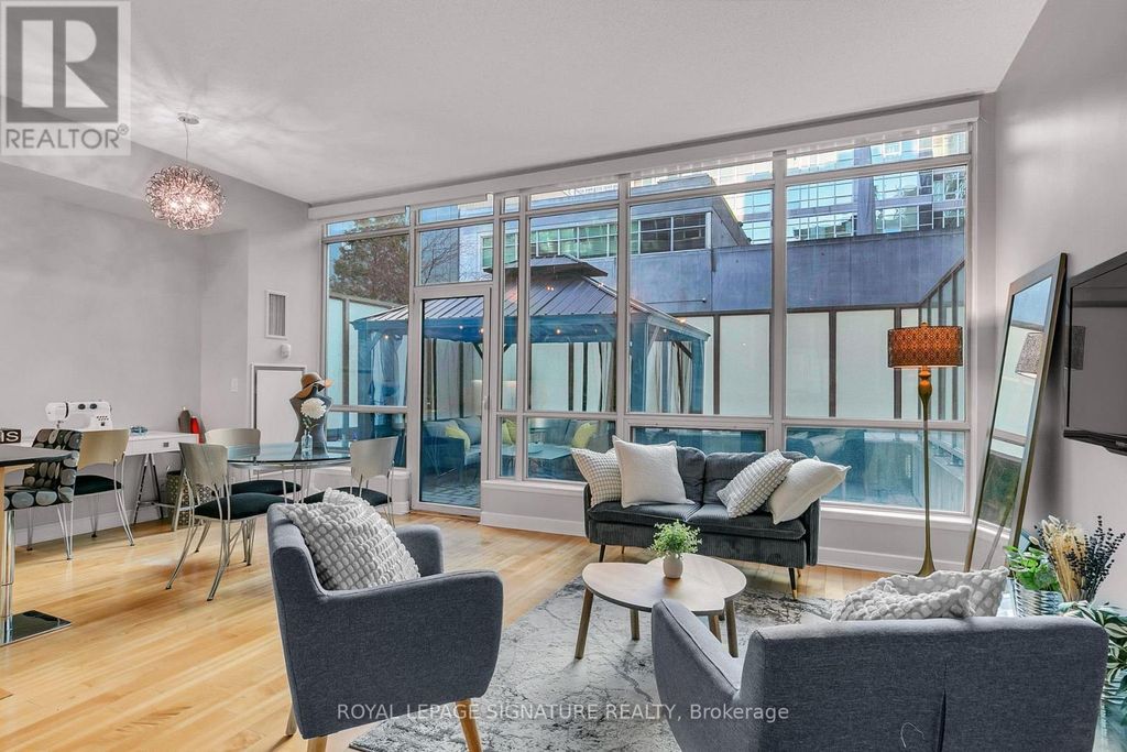 G25 - 350 Wellington Street W, Toronto (waterfront Communities)