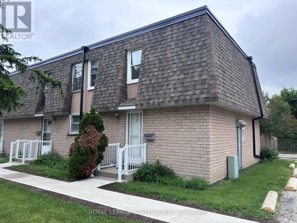 4 - 153 Limeridge Road W, Hamilton (rolston)