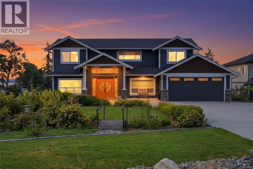 8711 Bourne Terr, North Saanich