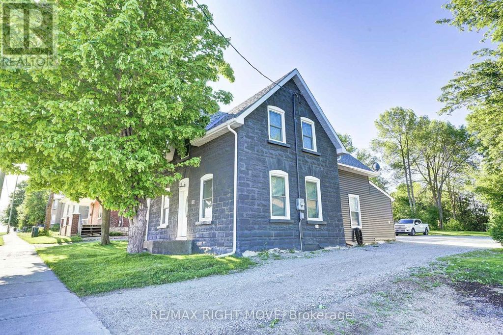 209 Atherley Road, Orillia