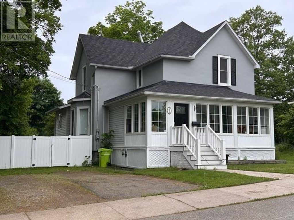 239 Pim St, Sault Ste Marie