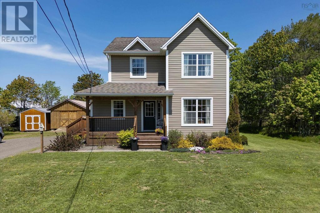 194 King Street, Parrsboro