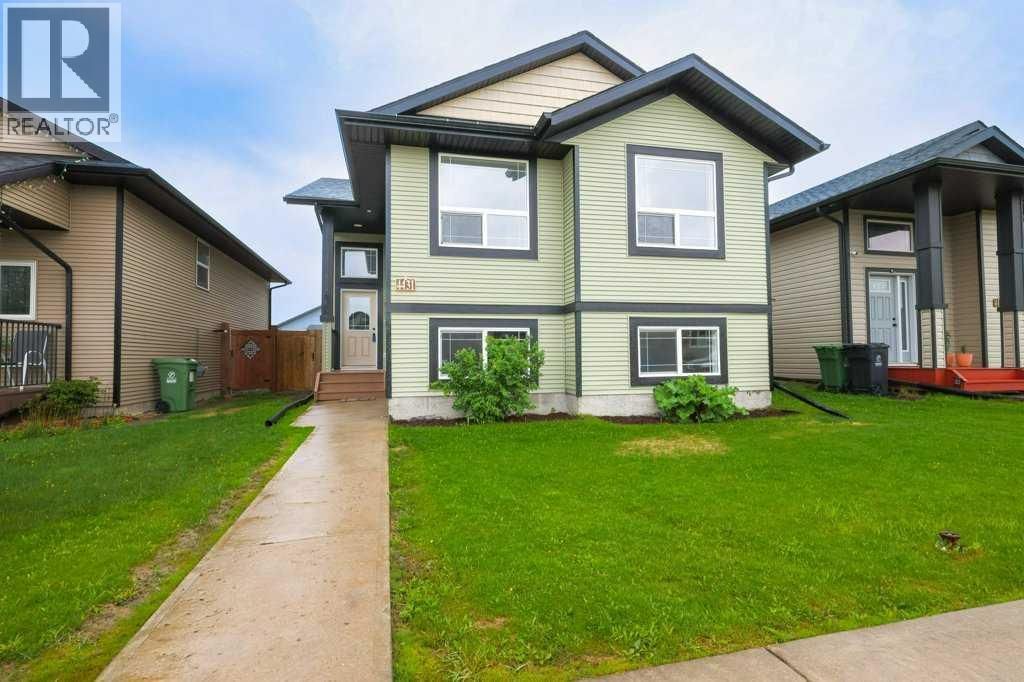 4431 54 Street, Rocky Mountain House