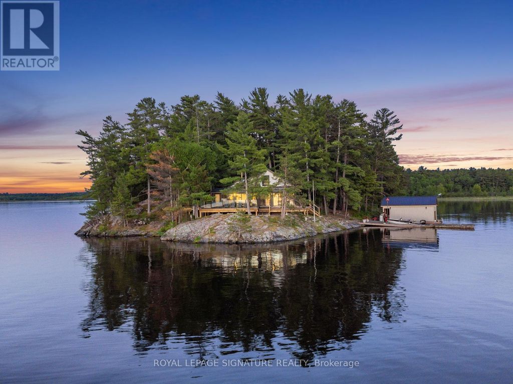 2 Dad's Rest Island, Nipissing