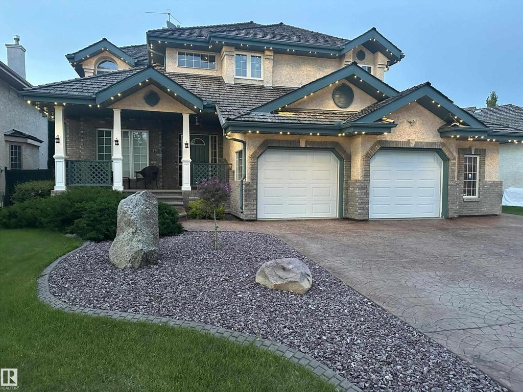 170 Blackburn Dr Sw, Edmonton