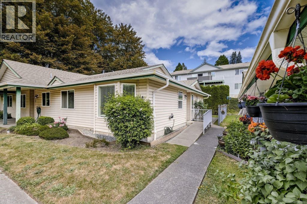 3 450 Gail Pl, Nanaimo