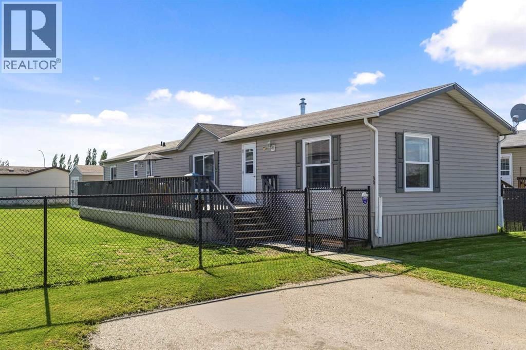 39 Keystone Crossing, Whitecourt