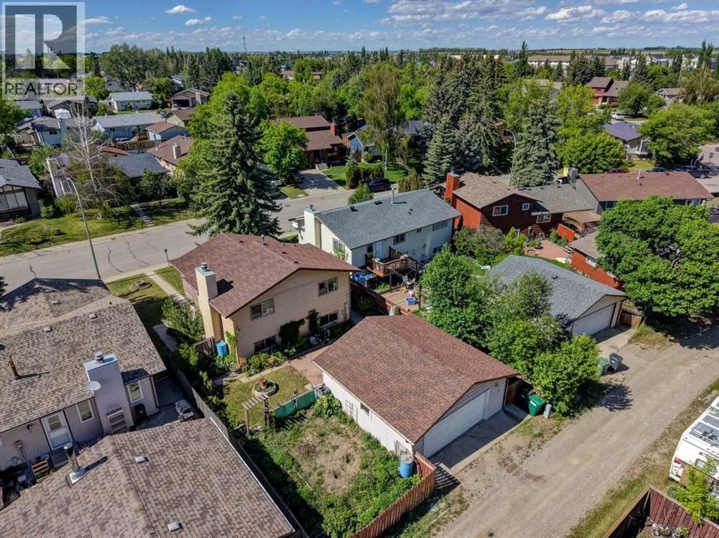 9 Maple Leaf Road, Strathmore