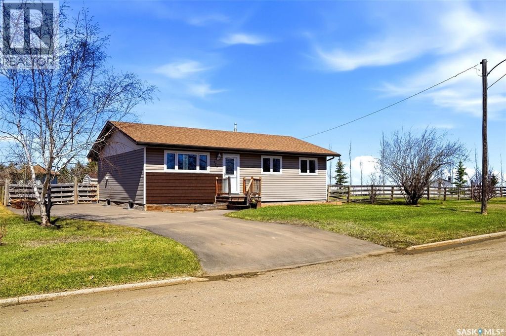 327 Coteau Street, Milestone