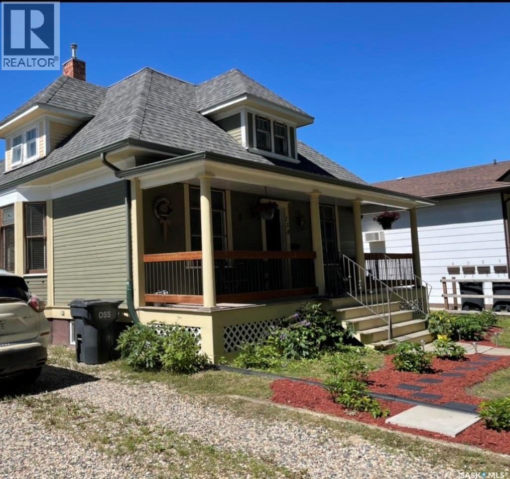 138 First Avenue N, Yorkton