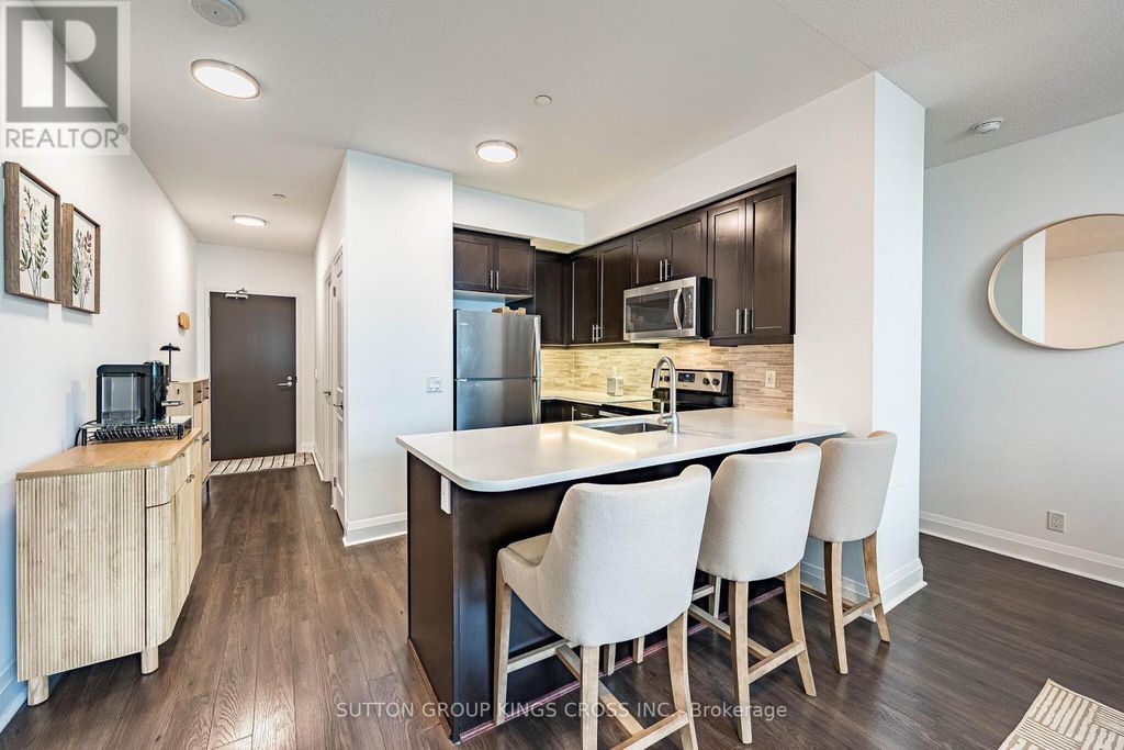 202 - 15 Zorra Street, Toronto (islington-City Centre West)