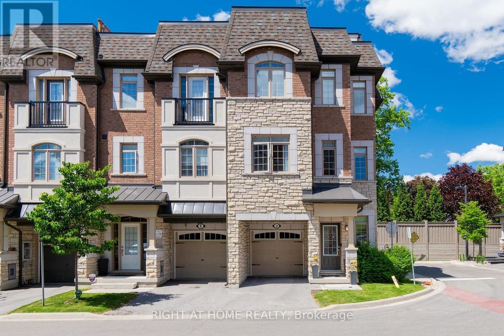 2 Queen Mary Court, Vaughan (east Woodbridge)