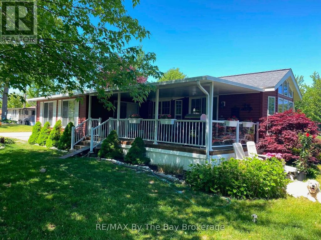1 White Pines Trail, Wasaga Beach