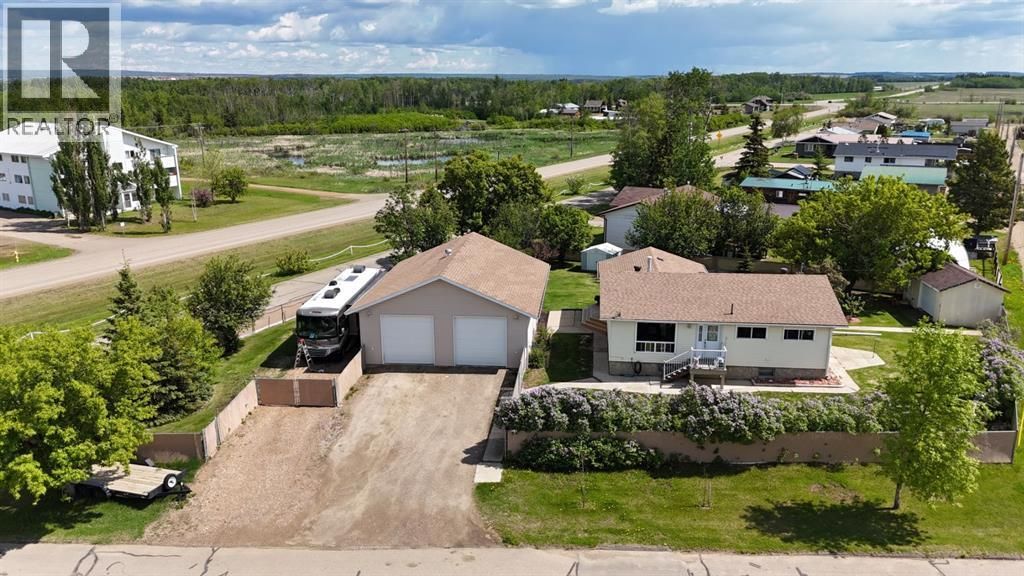 920 5 Avenue, Hines Creek