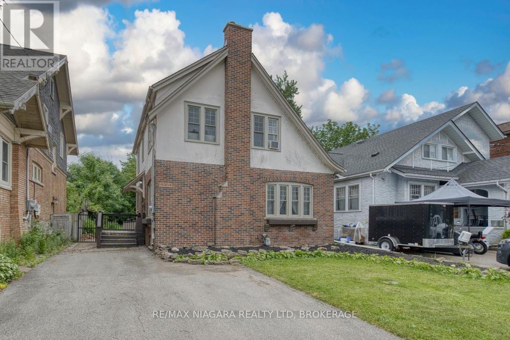 4864 Simcoe Street, Niagara Falls (cherrywood)