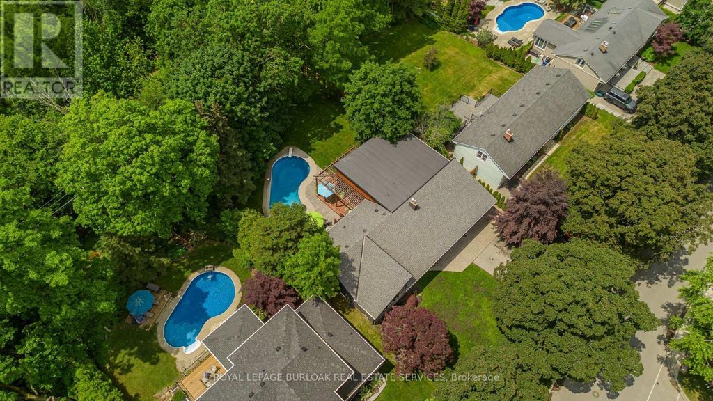 272 Goodram Drive, Burlington (shoreacres)