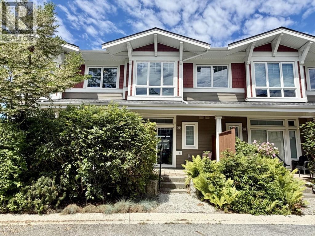 5956 Beachgate Lane, Sechelt