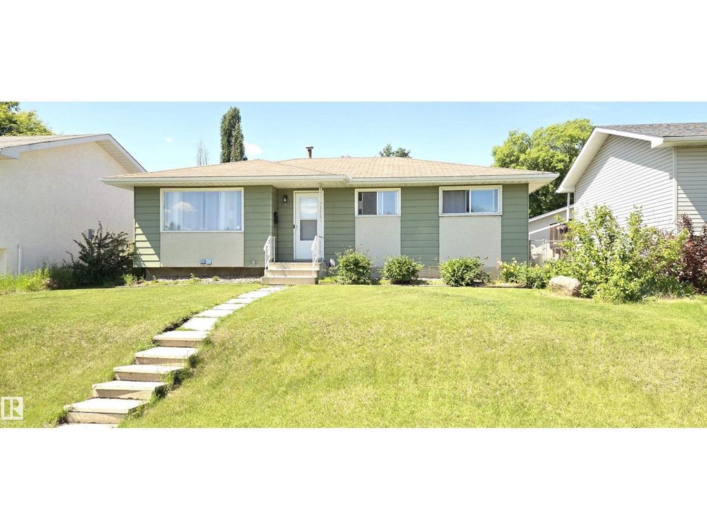 10924 30 St Nw, Edmonton