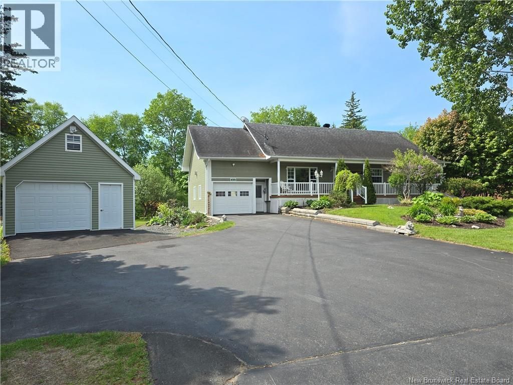 435 Acadie, Beresford