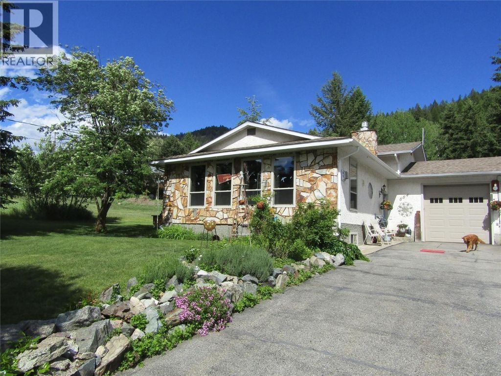 884 Strathmore Avenue, Greenwood