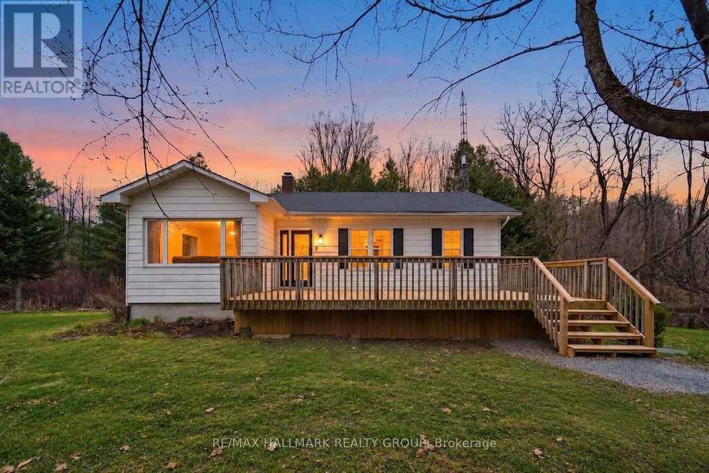 17 Kenney Road, Rideau Lakes