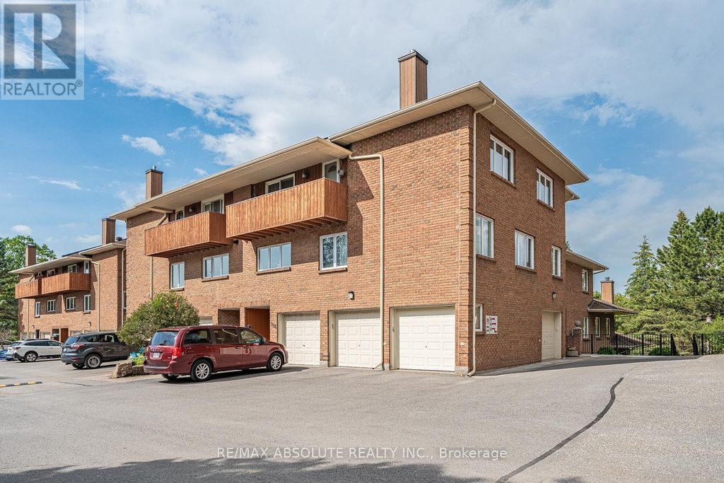 206 Stratas Court, Ottawa