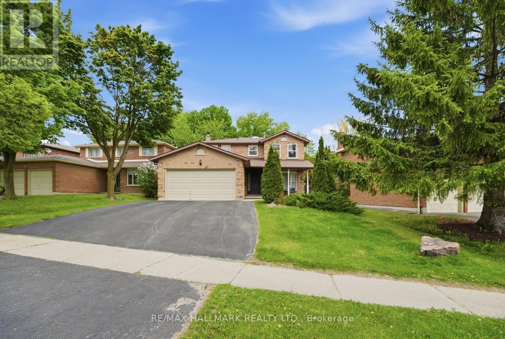 99 Carlson Drive, Newmarket (gorham-College Manor)