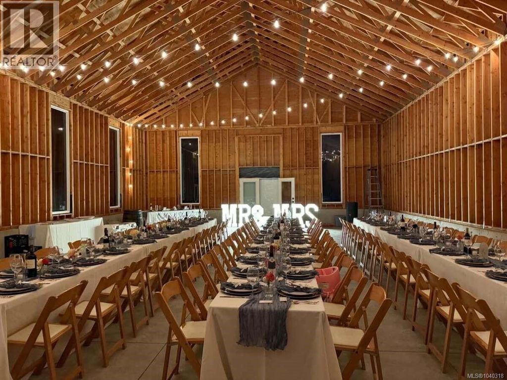 981 Pratt Rd, Hilliers