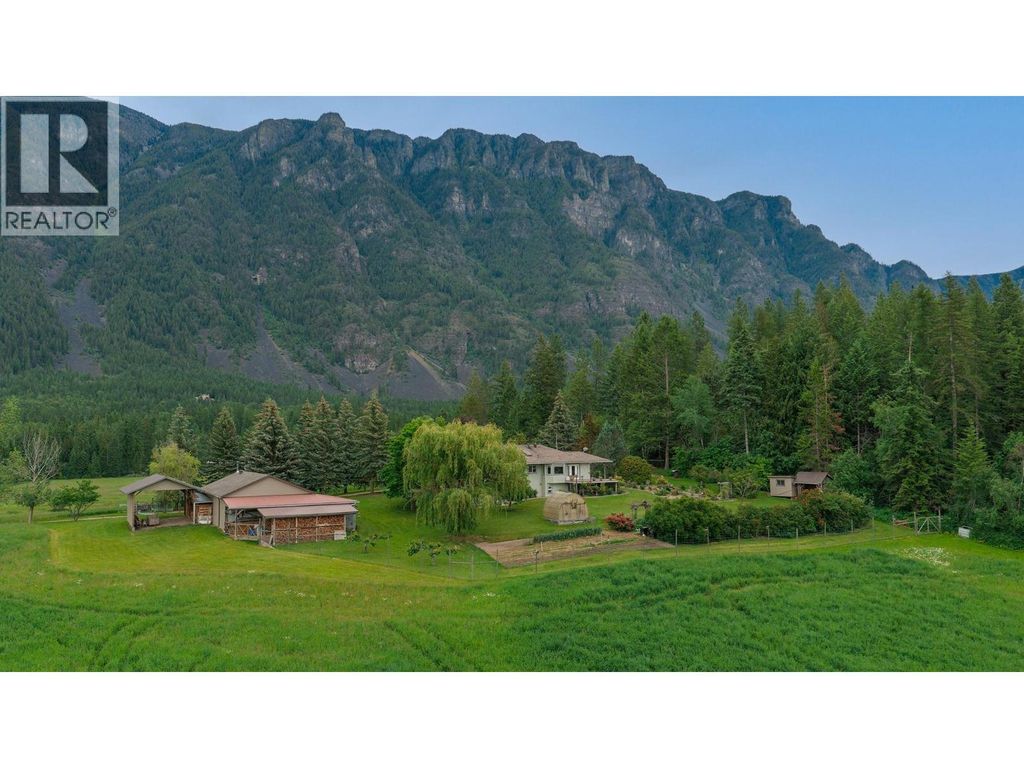 3319 Lloyd Road, Canyon
