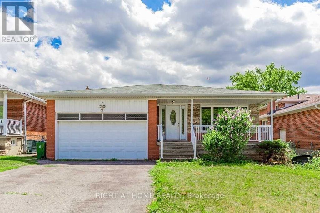 9 Chalet (upper) Road, Toronto (pleasant View)