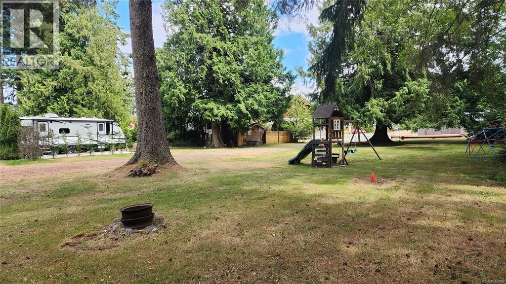 34 6050 Island Hwy W, Qualicum Beach