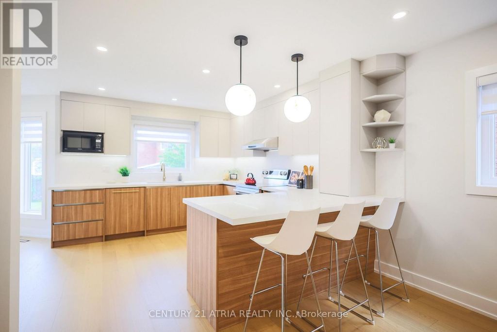 34 Raynes Crescent, Toronto (milliken)