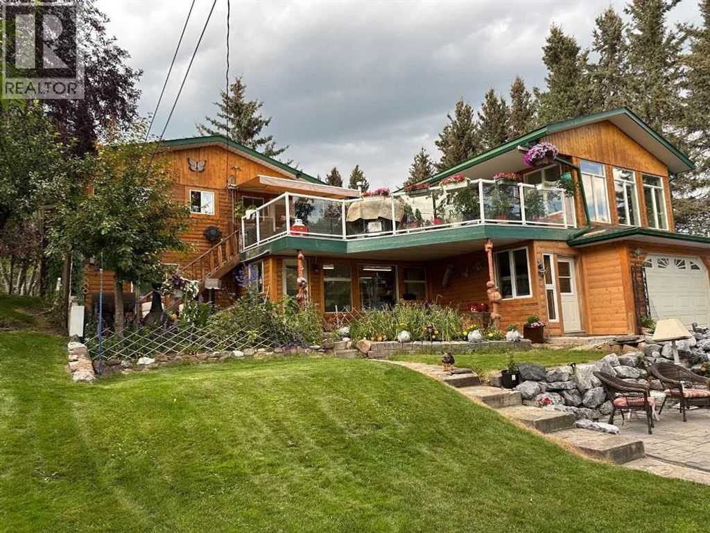 203 2 Street Ne, Sundre