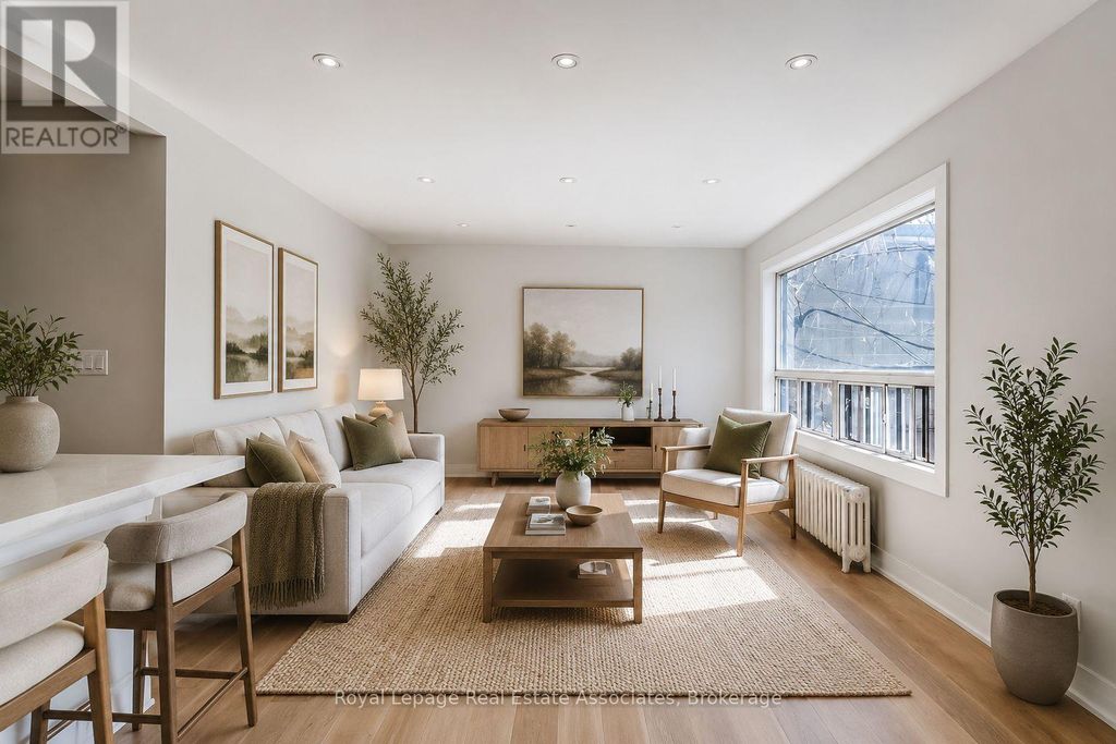 2 - 237 Lakeshore Road E, Mississauga (port Credit)