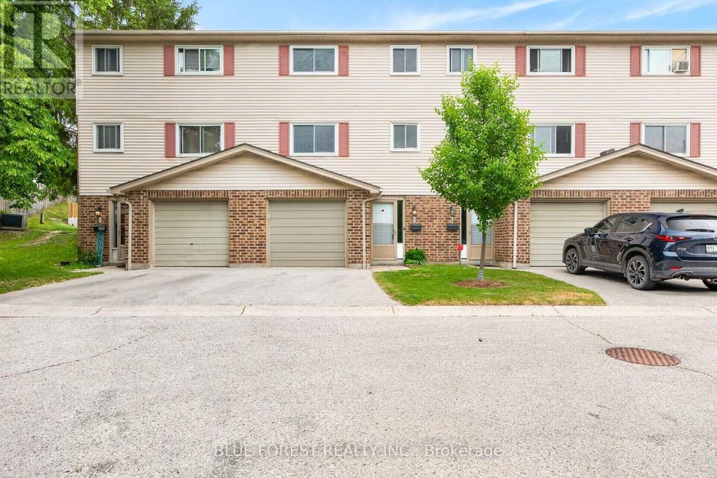 2 - 450 Pond Mills Road, London South (south T)